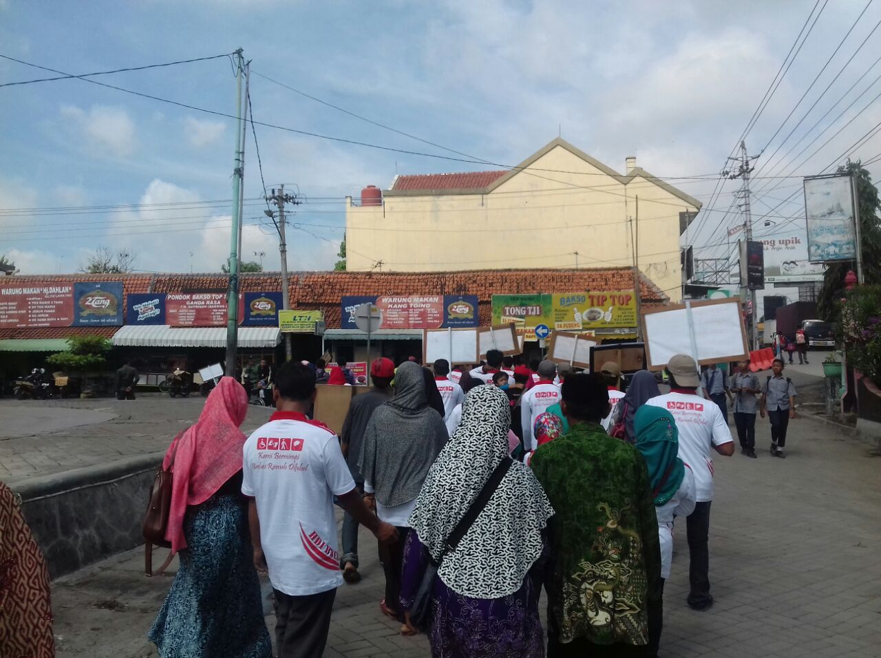 Jalan Santai oleh G-DEBAT